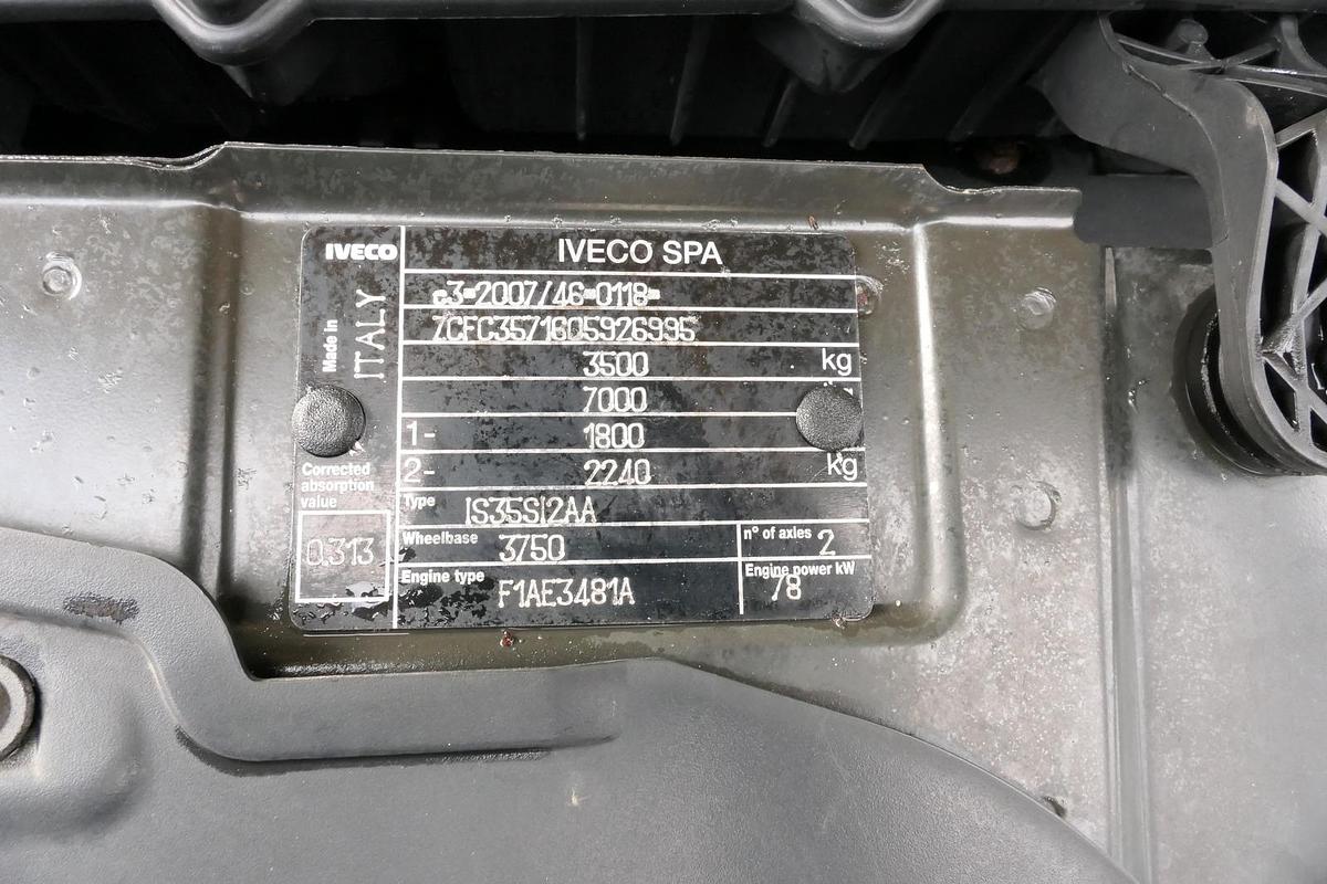 Gebraucht Iveco Daily 35 S11 C30C AUTOMATIK KAMERA MAXI KAMERA Regale LUFT - EURO 5 - CoC