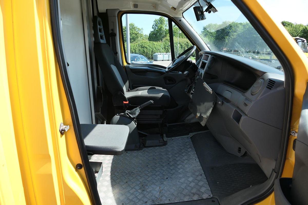 Gebraucht Iveco Daily 35 S11 C30C AUTOMATIK KAMERA MAXI Regale LUFT DURCHGANG