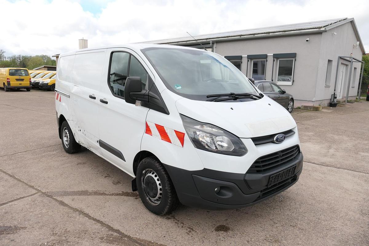 Gebraucht Ford Transit Custom 2,2l TDCI L1H1 KLIMA SORTIMO CoC WERKSTATT EURO-5 3-SITZER 6-GANG