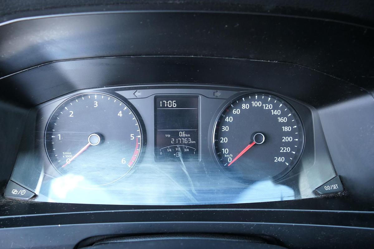 Gebraucht Volkswagen T6 Transporter 2.0 TDI 4Motion 3Sitzer KLIMA AHK Werkstatteinbauten COC