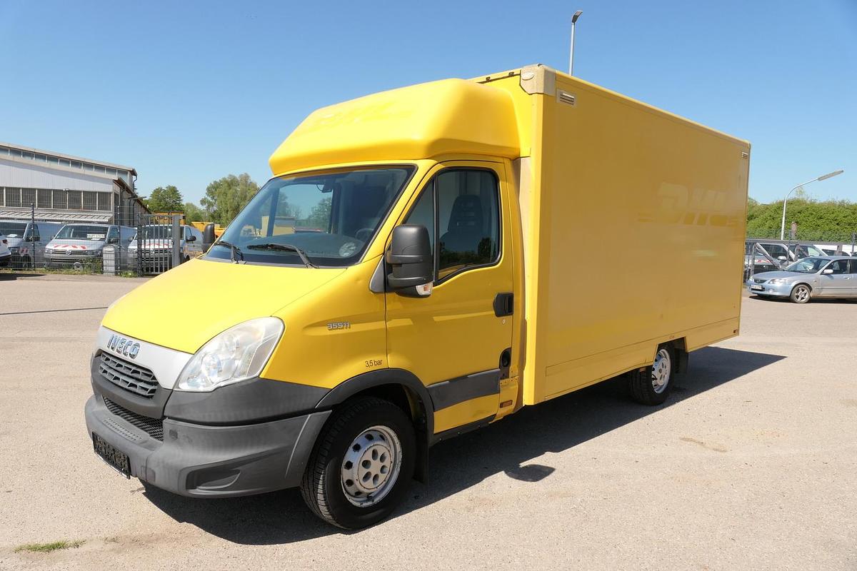Gebraucht Iveco Daily 35 S11 C30C AUTOMATIK KAMERA Regale LUFT DURCHGANG EURO-5 CoC
