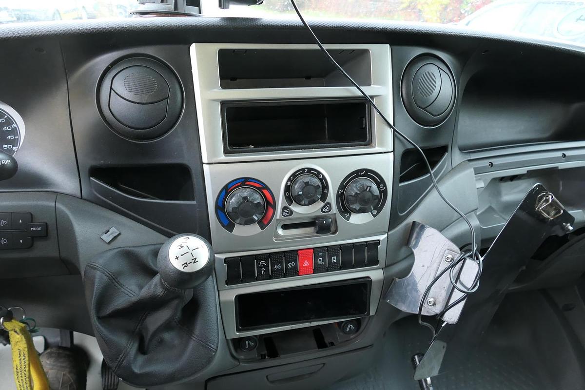 Gebraucht Iveco Daily 35 S11 C30C AUTOMATIK KAMERA MAXI Regale DURCHGANG