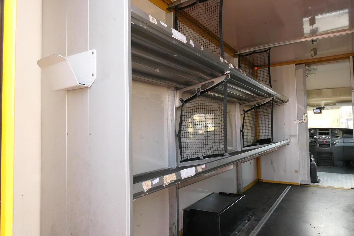 Gebraucht Iveco Daily 35 S11 C30C AUTOMATIK KAMERA MAXI KAMERA Regale LUFT - EURO 5 - CoC