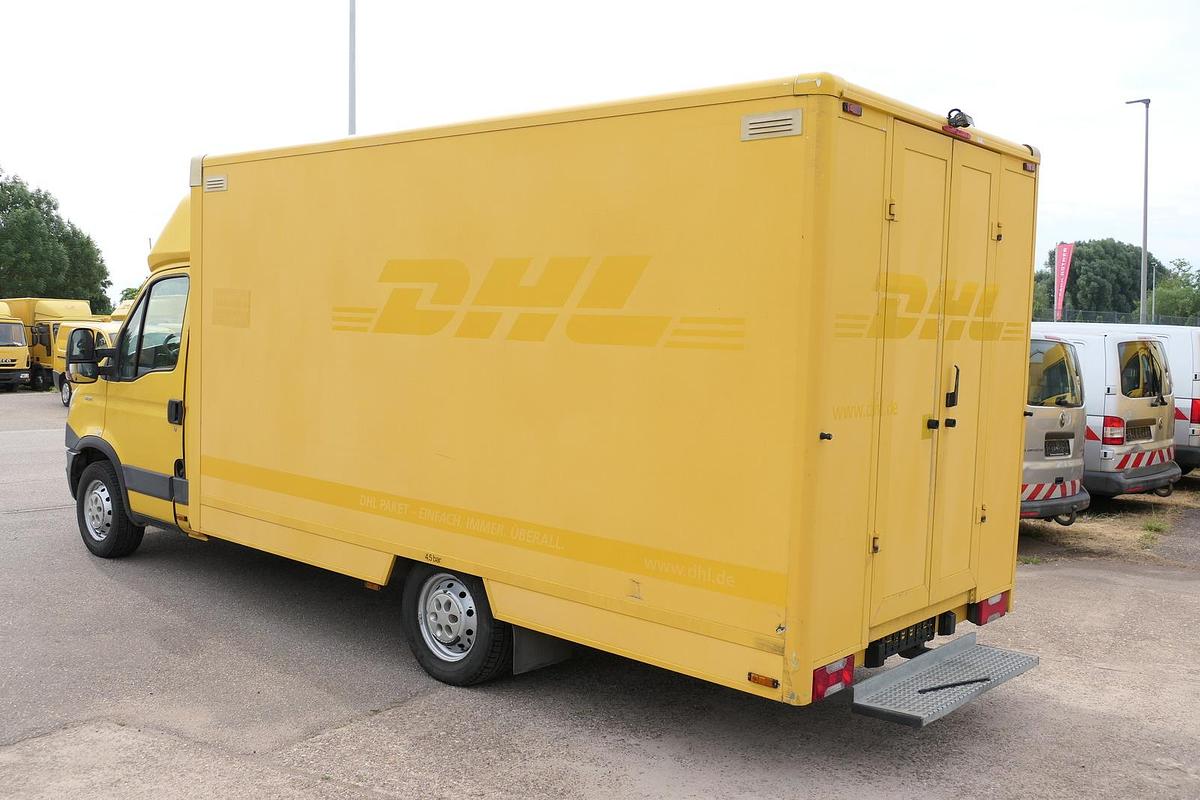 Gebraucht Iveco Daily 35 S11 C30C AUTOMATIK KAMERA Regale LUFT DURCHGANG EURO-5 CoC