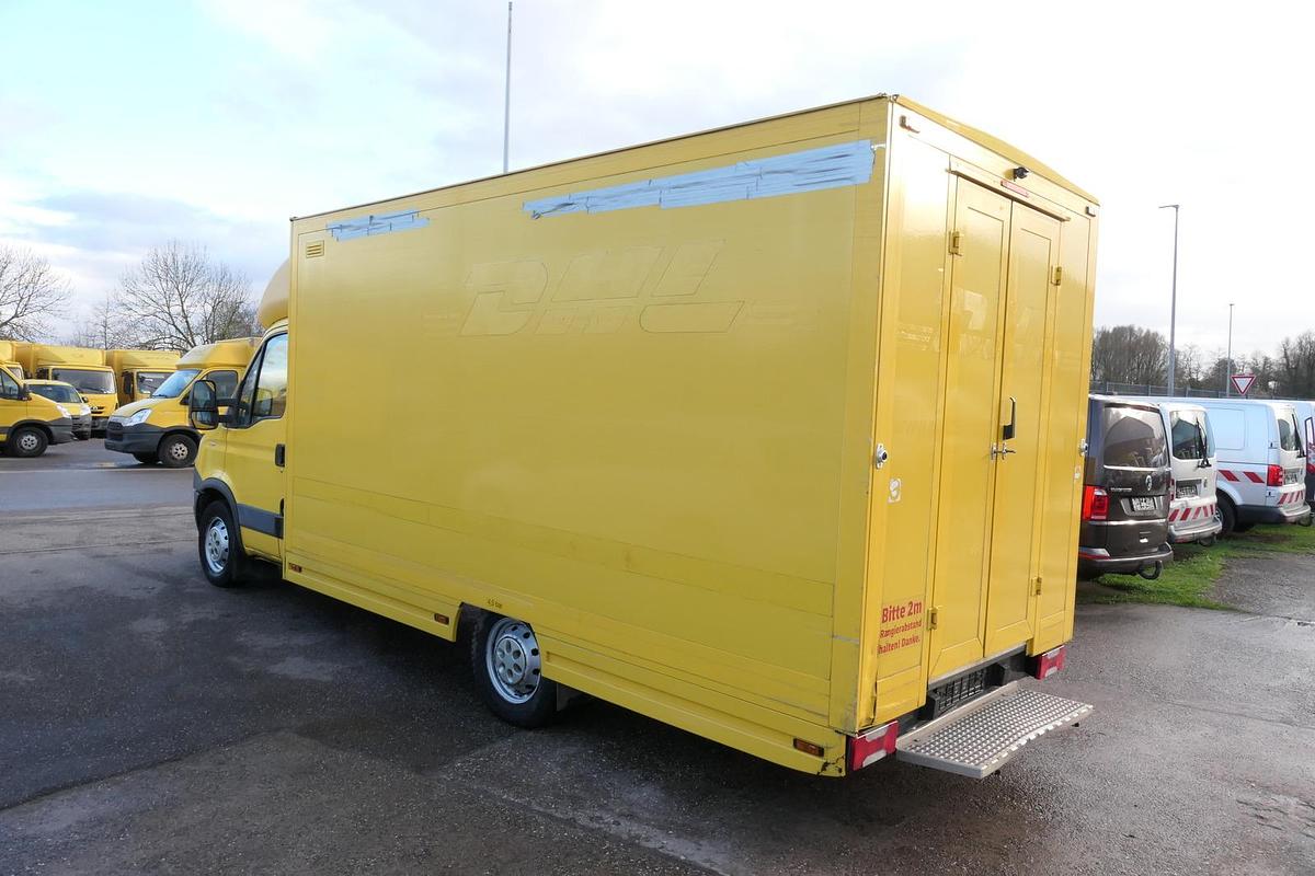 Gebraucht Iveco Daily 35 S11 C30C AUTOMATIK KAMERA Regale LUFT DURCHGANG EURO-5 CoC