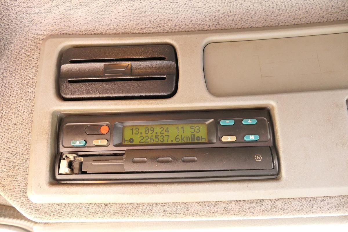 Gebraucht Mercedes-Benz 1828 AK Kran Axor-R Atlas 85.2 Kipper Winterdienst