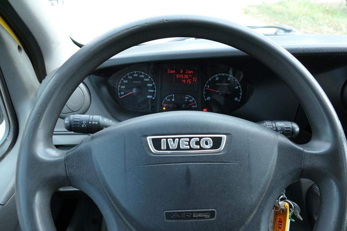 Gebraucht Iveco Daily 35 S11 C30C AUTOMATIK KAMERA Regale LUFT DURCHGANG EURO-5 CoC