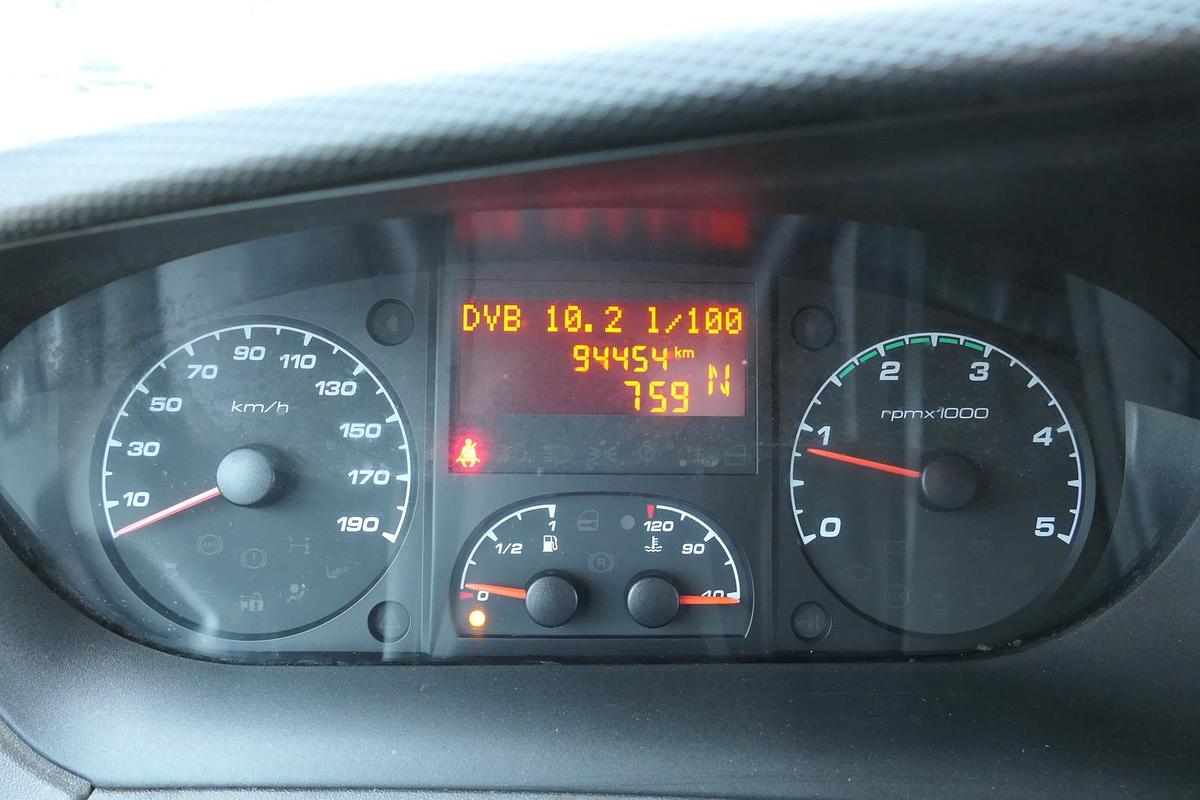 Gebraucht Iveco Daily 35 S11 C30C AUTOMATIK KAMERA Regale LUFT DURCHGANG EURO-5 CoC