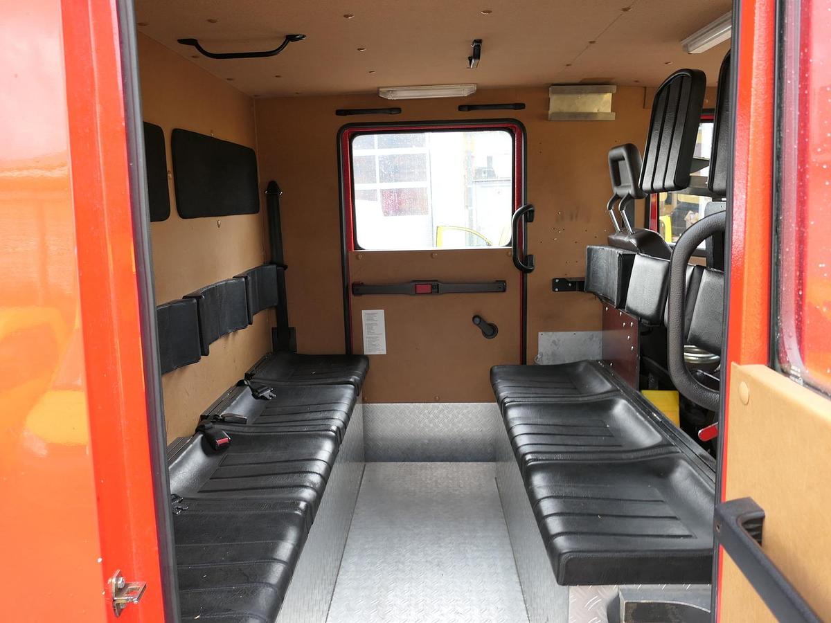 Gebraucht Mercedes-Benz 814 D LF 8/6 DoKa AHK Löschwassertank 600L Schlingmann