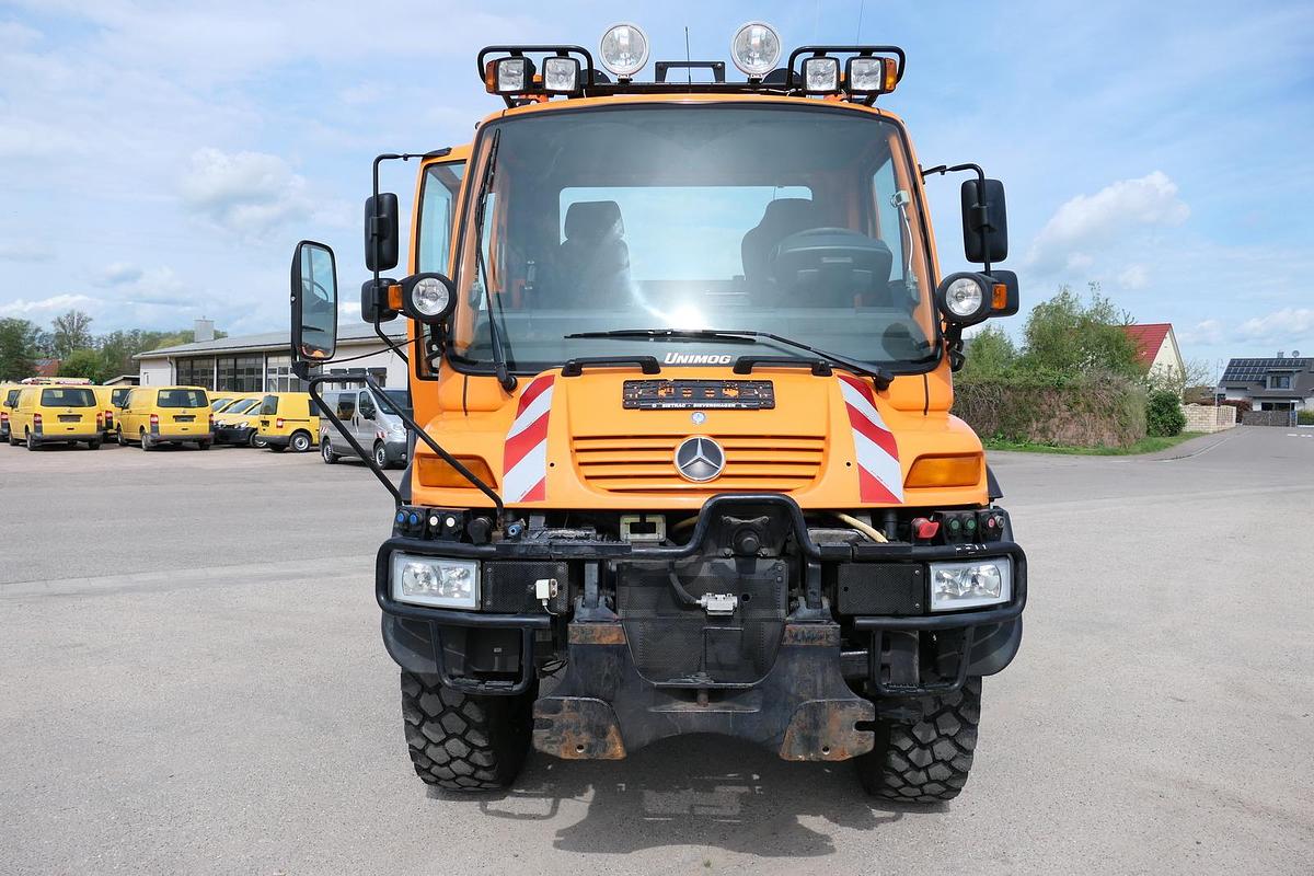 Gebraucht Unimog U400  405/12 AHK KLIMA ZAPFWELLE vorn SFZ KOMMUNALHYDRAULIK EURO-5