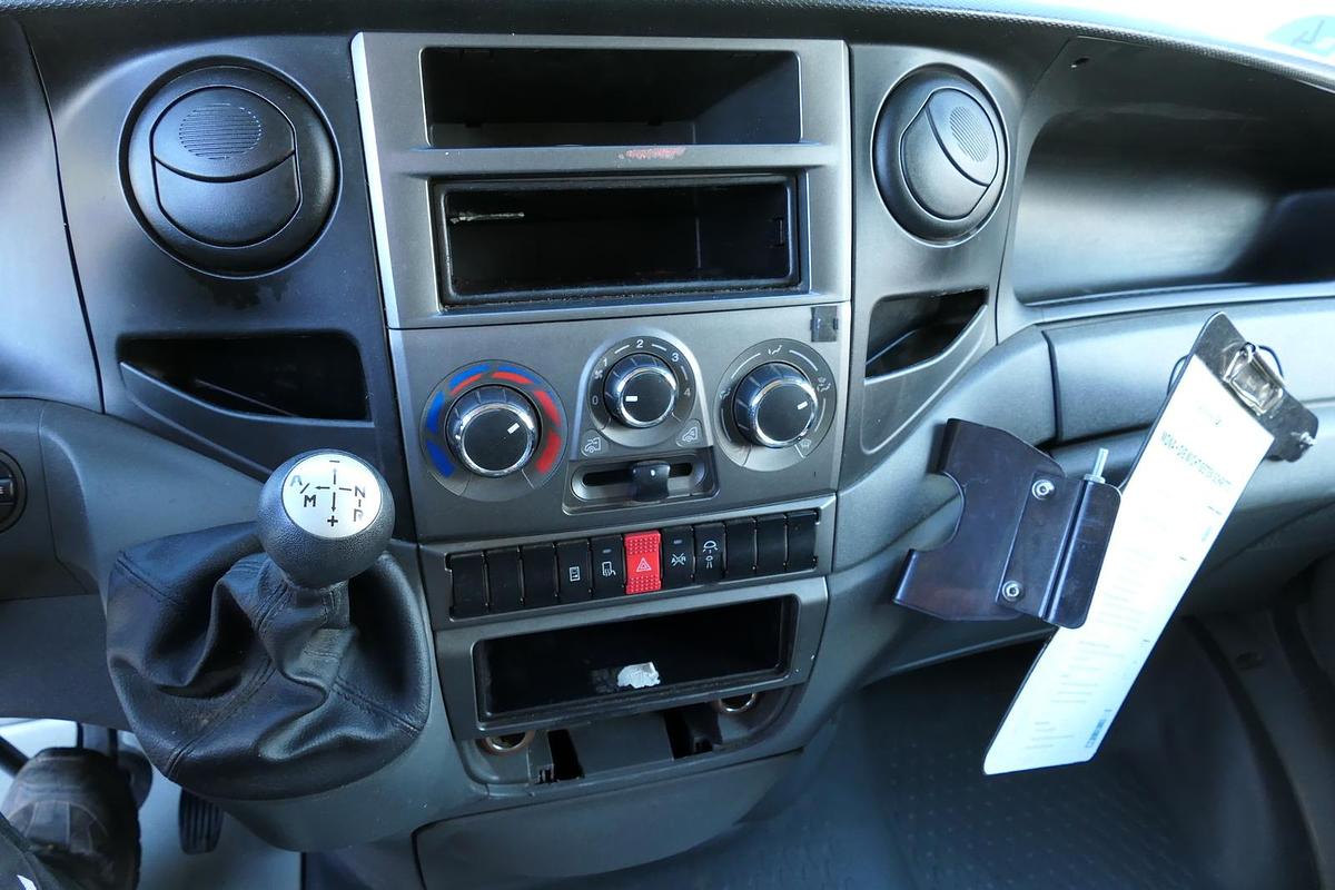 Gebraucht Iveco Daily 35 S11 C30C AUTOMATIK KAMERA Regale LUFT DURCHGANG EURO-5 CoC