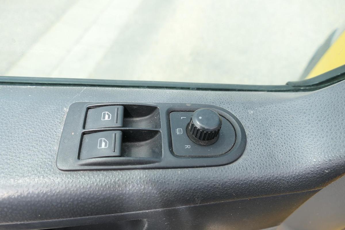 Gebraucht Volkswagen T5 Transporter 2.0 TDI 2xSCHIEBETÜR PARKTRONIK EURO-5 CoC