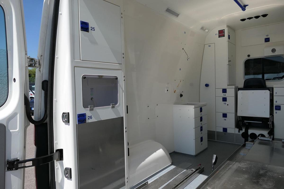 Gebraucht Mercedes-Benz Sprinter 316 CDI Klima Rettungswagen