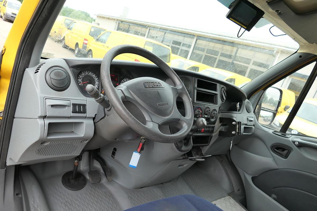 Gebraucht Iveco Daily 35 S12 C30C AUTOMATIK KAMERA MAXI Regale DURCHGANG