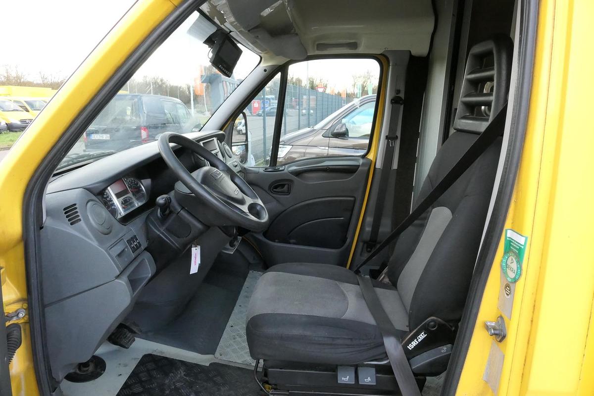 Gebraucht Iveco Daily 35 S11 C30C AUTOMATIK KAMERA MAXI Regale DURCHGANG
