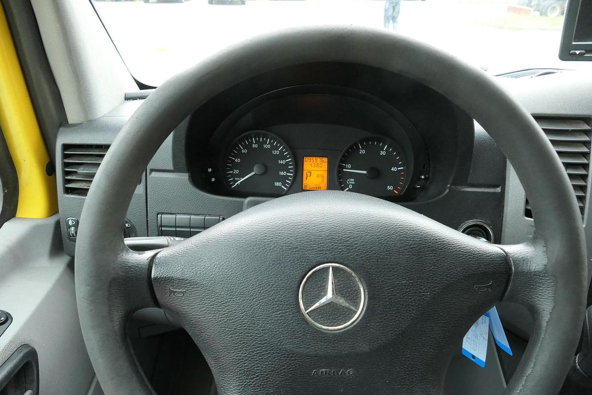 Gebraucht Mercedes-Benz SPRINTER 310 CDI MAXI EURO-5 KOFFER DURCHGANG REGALE KAMERA