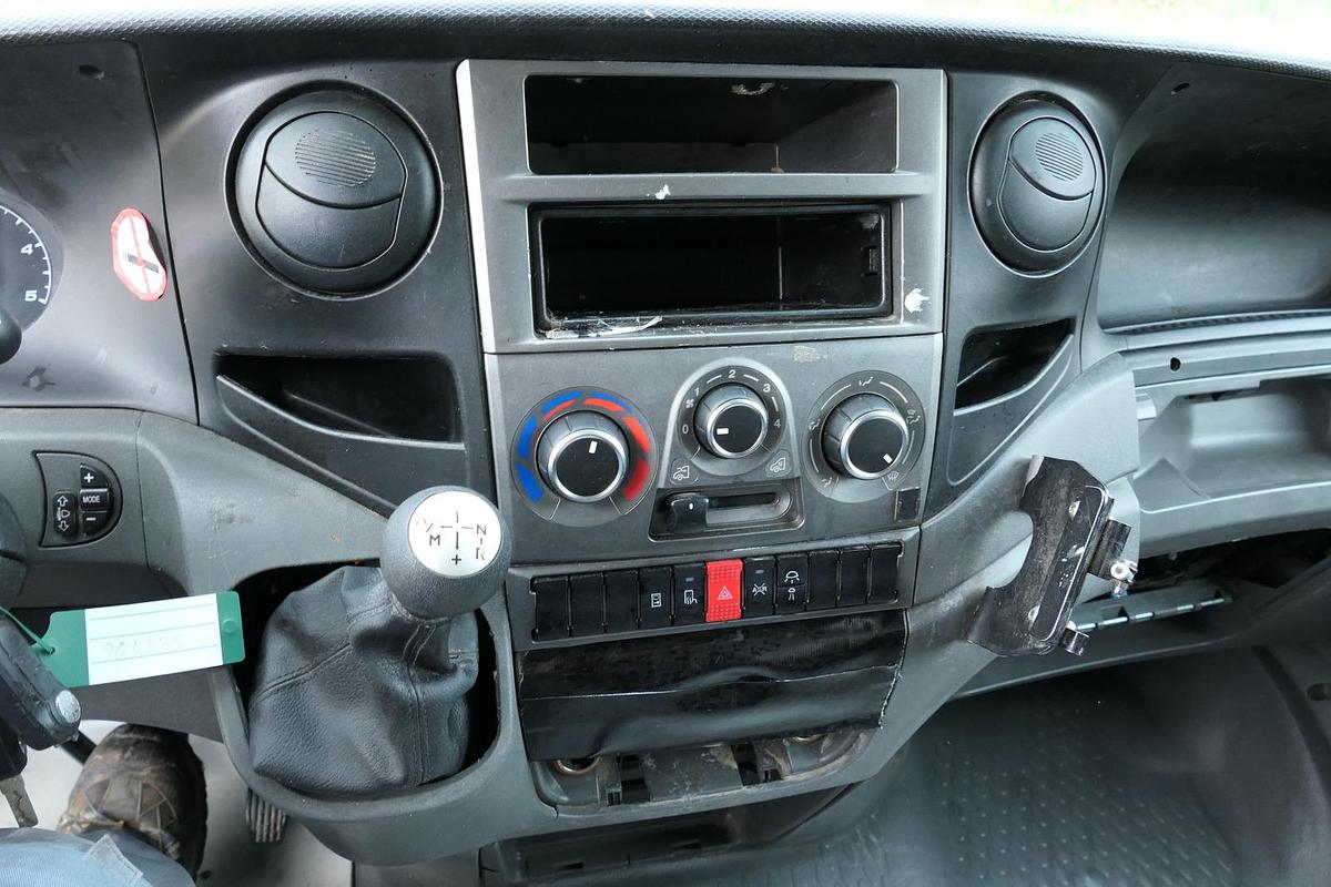 Gebraucht Iveco Daily 35 S11 C30C AUTOMATIK KAMERA Regale LUFT-EURO-5 CoC