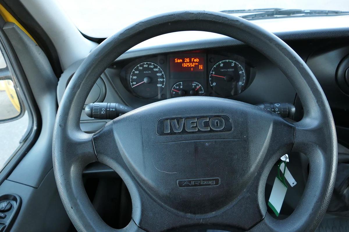 Gebraucht Iveco Daily 35 S11 C30C AUTOMATIK KAMERA Regale LUFT DURCHGANG EURO-5 CoC