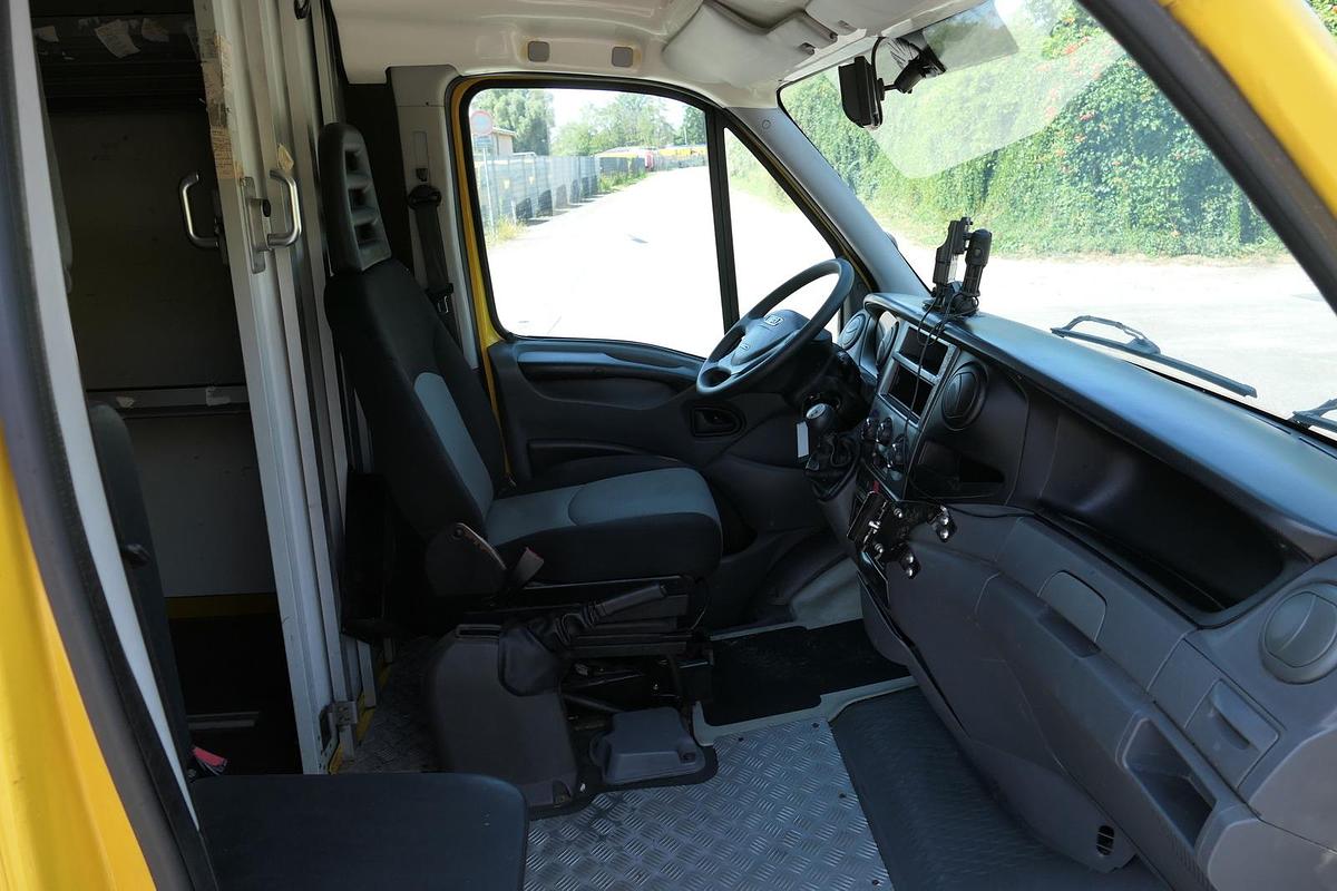 Gebraucht Iveco Daily 35 S11 C30C AUTOMATIK KAMERA Regale LUFT DURCHGANG EURO-5 CoC