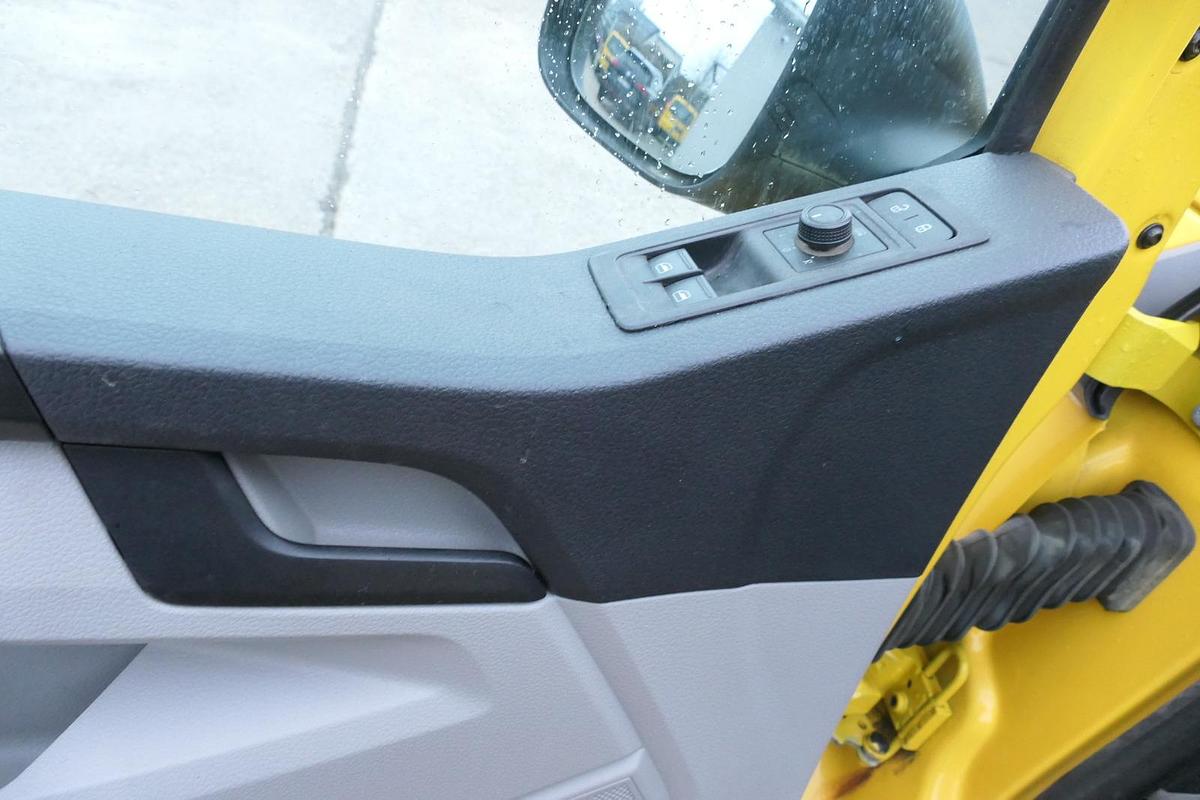 Gebraucht Volkswagen T6 Transporter 2.0 TDI EURO-5 CoC