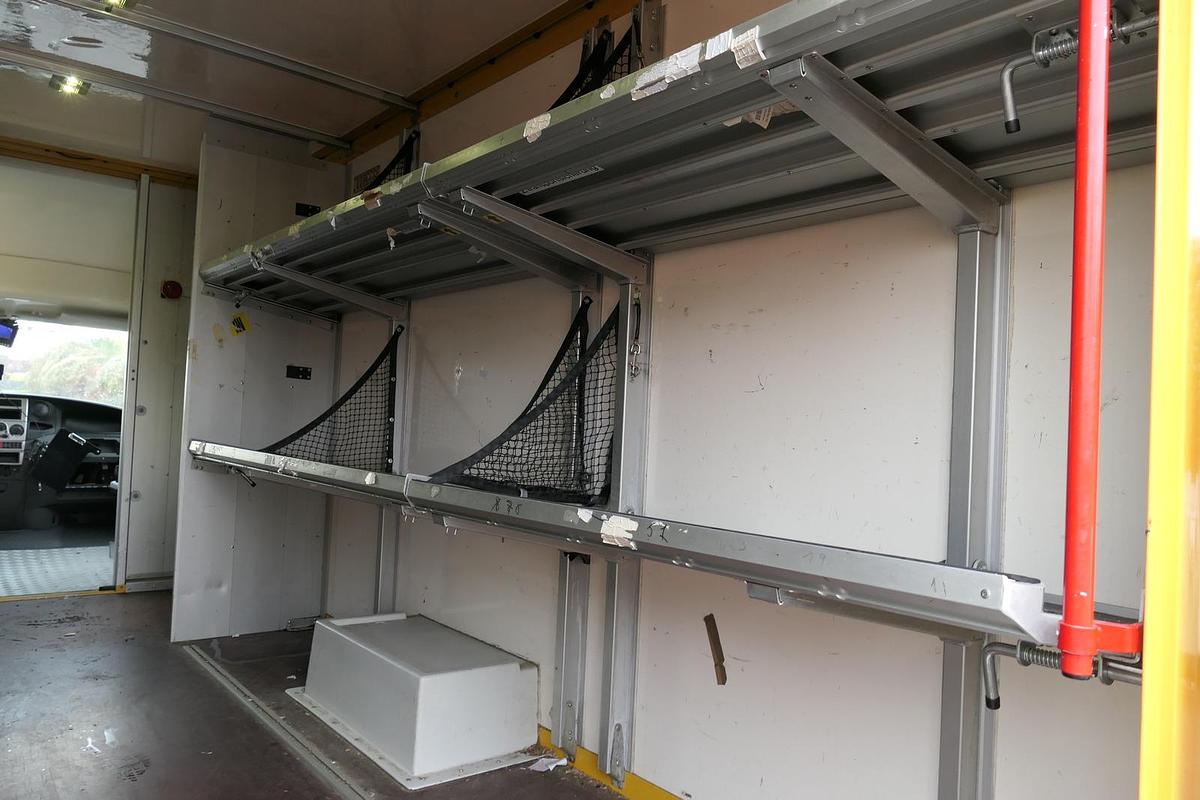 Gebraucht Iveco Daily 35 S11 C30C AUTOMATIK KAMERA MAXI Regale DURCHGANG