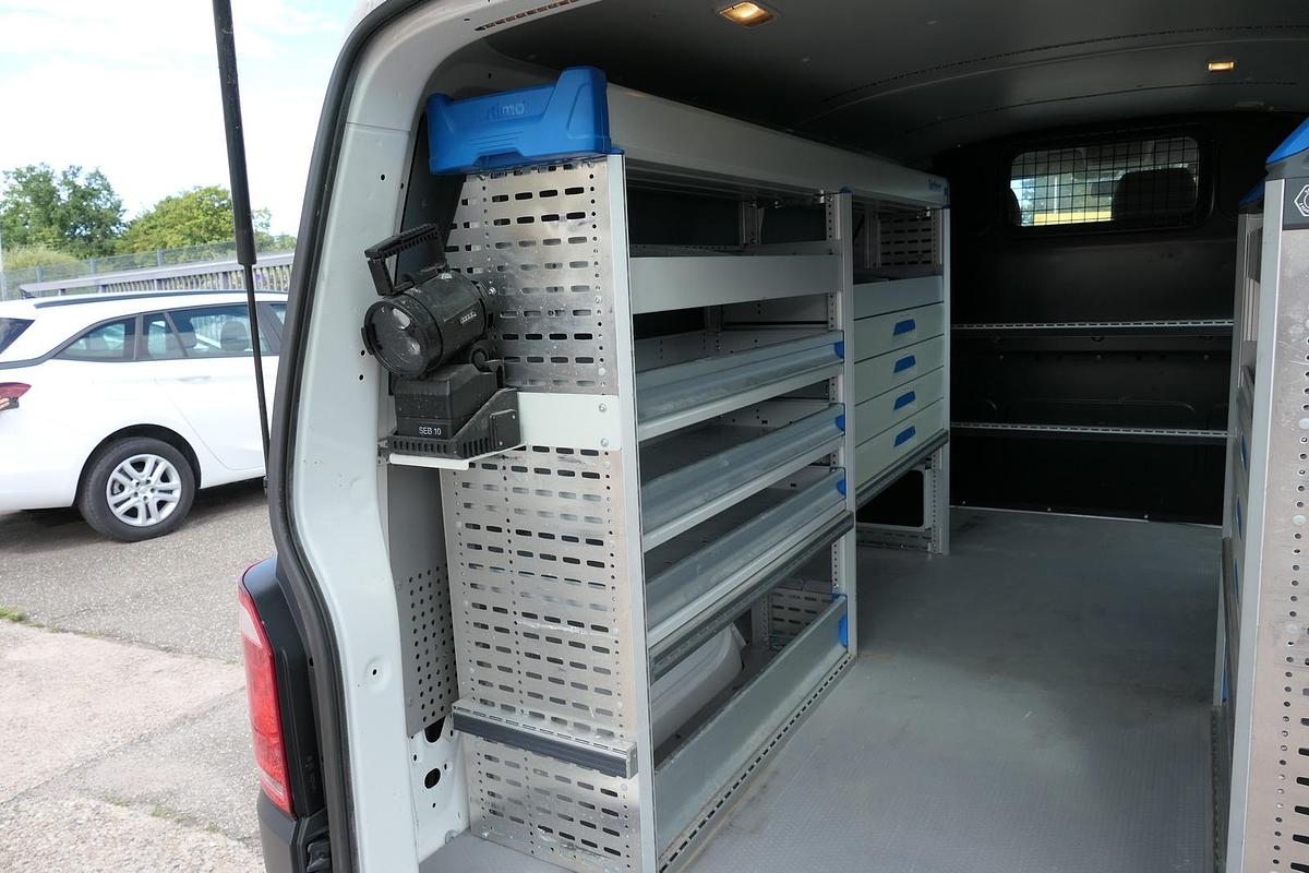 Gebraucht Volkswagen T6 Transporter 2.0 TDI 4Motion lang 3Sitzer AHK Werkstatteinbauten - KLIMA