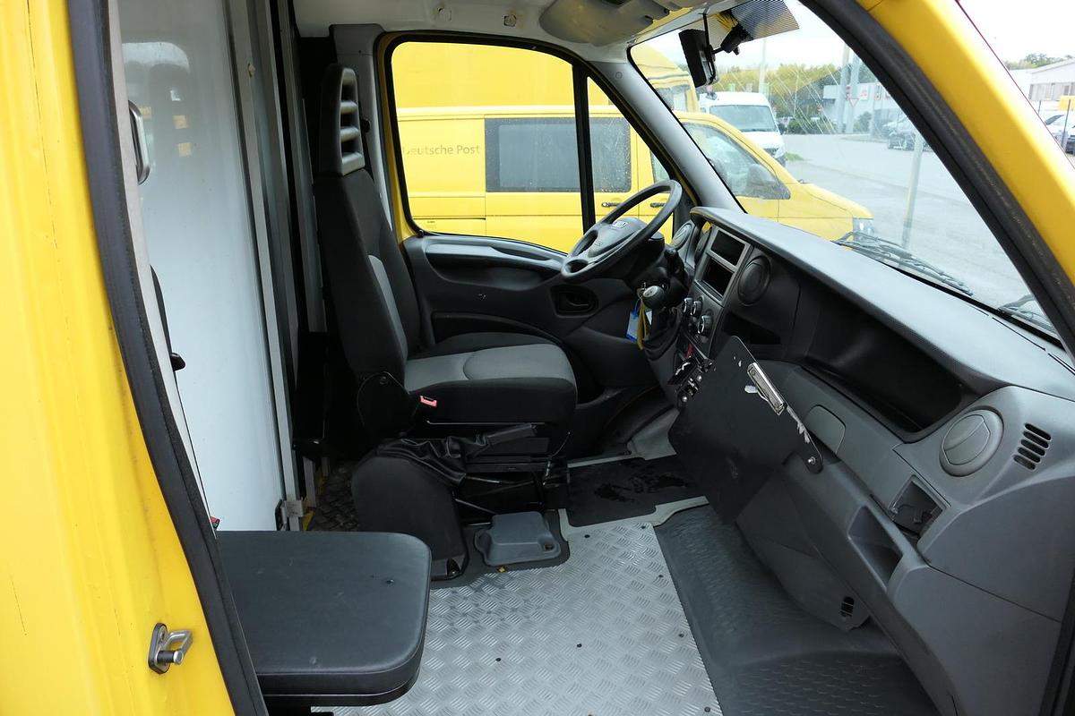 Gebraucht Iveco Daily 35 S11 C30C AUTOMATIK KAMERA Regale LUFT DURCHGANG EURO-5 CoC