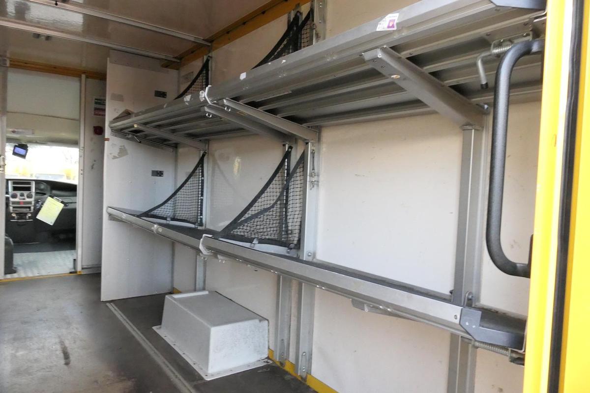 Gebraucht Iveco Daily 35 S11 C30C AUTOMATIK KAMERA MAXI Regale DURCHGANG