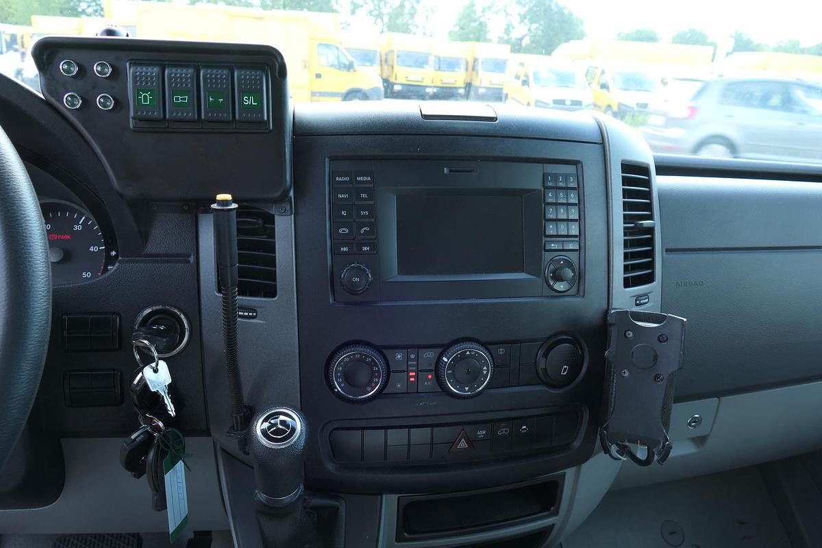 Gebraucht Mercedes-Benz 319 Sprinter 6-Zylinder Rettungswagen  Strobel