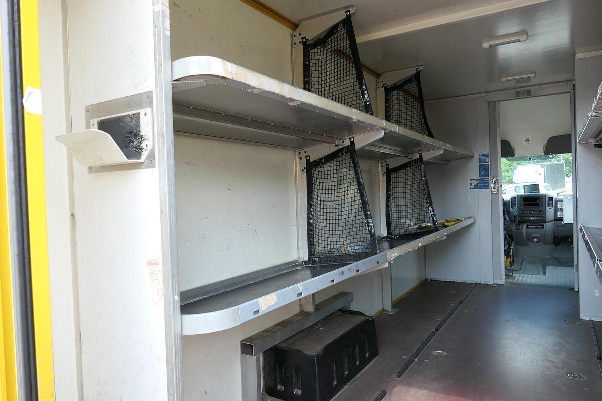Gebraucht Mercedes-Benz SPRINTER 310 CDI MAXI EURO-5 KOFFER DURCHGANG REGALE KAMERA SERVICE