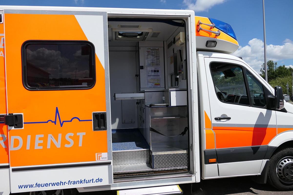 Gebraucht Mercedes-Benz Sprinter 519 CDI Klima Krankenwagen Fahrtec Aufbau