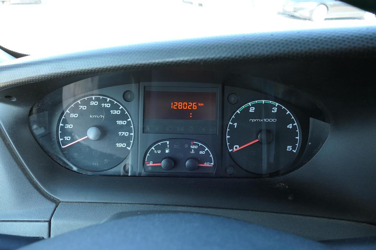 Gebraucht Iveco Daily 35 S11 C30C AUTOMATIK KAMERA Regale LUFT DURCHGANG EURO-5 CoC