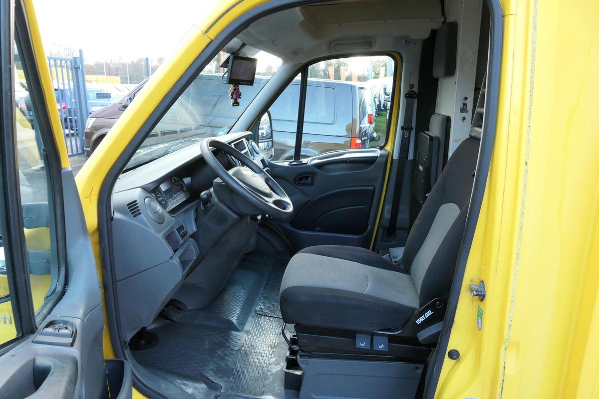 Gebraucht Iveco Daily 35 S11 C30C AUTOMATIK KAMERA Regale LUFT DURCHGANG EURO-5 CoC