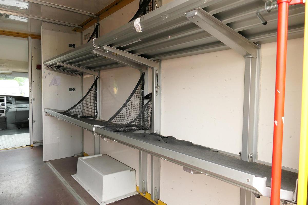 Gebraucht Iveco Daily 35 S11 C30C AUTOMATIK KAMERA MAXI Regale DURCHGANG