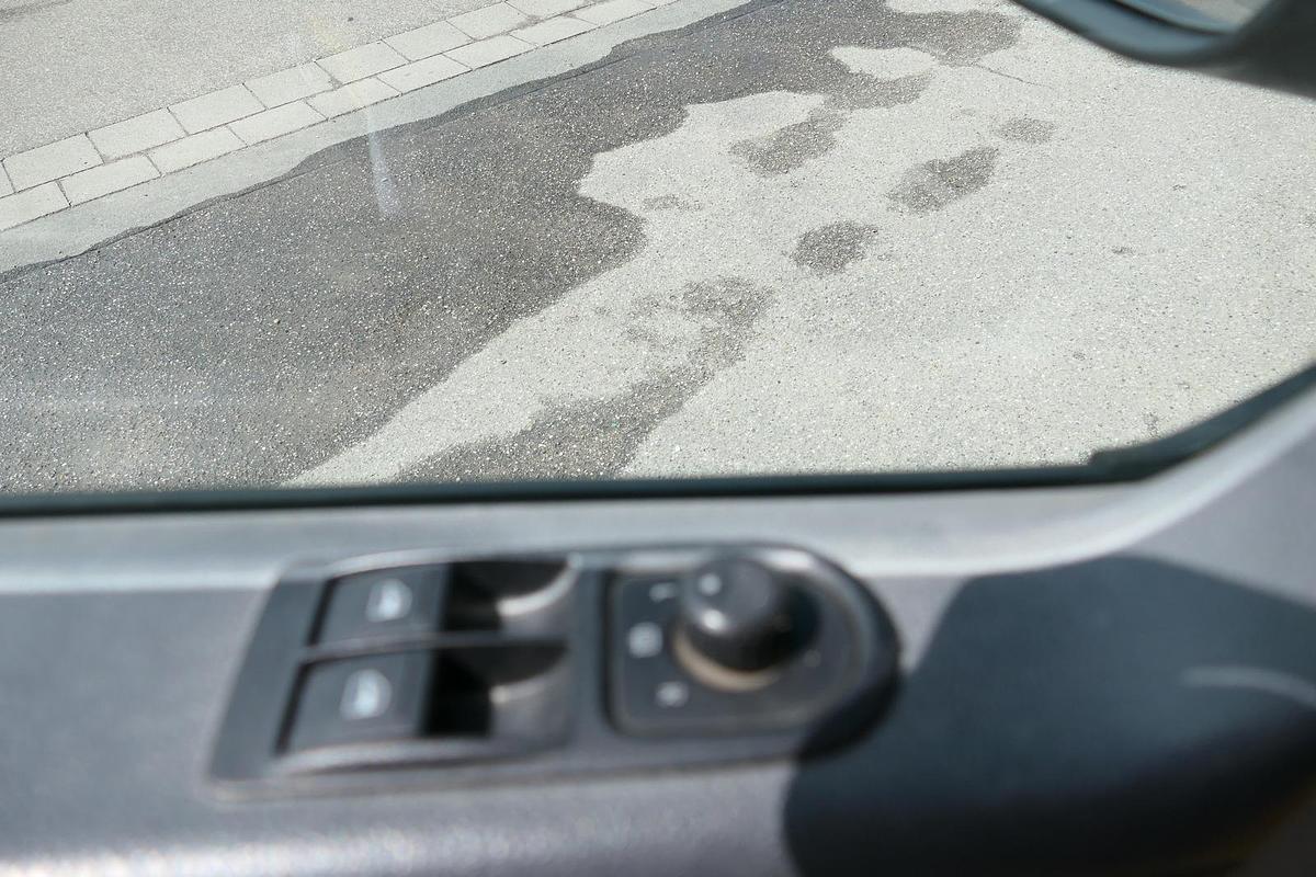 Gebraucht Volkswagen T5 Transporter 2.0 TDI PARKTRONIK EURO-5 2xSCHIEBETÜR CoC