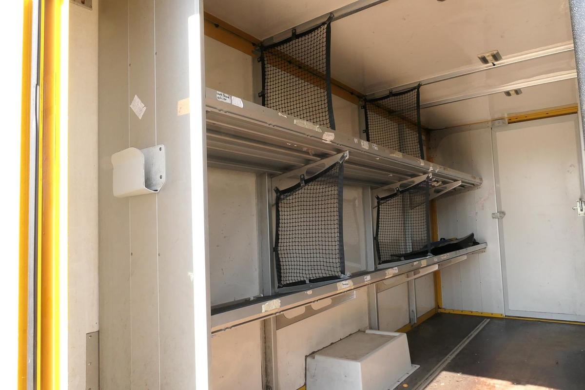 Gebraucht Iveco Daily 35 S11 C30C AUTOMATIK KAMERA MAXI Regale DURCHGANG