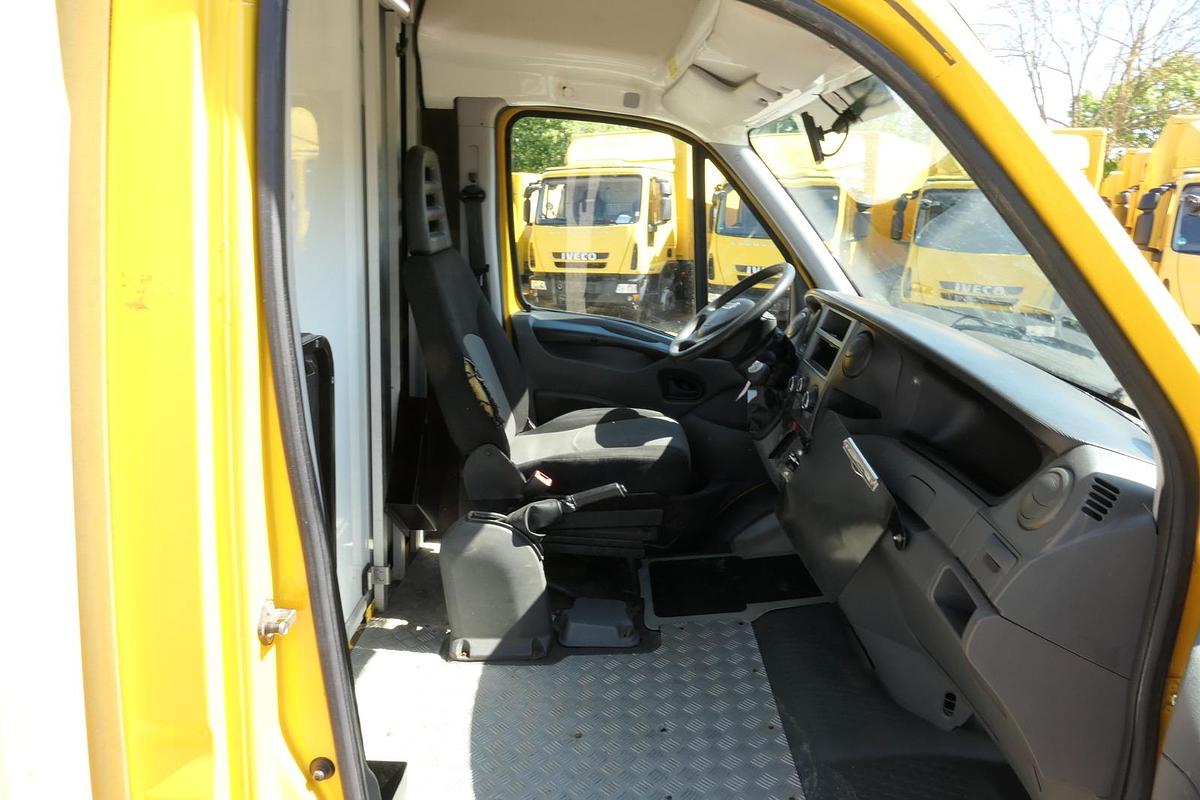 Gebraucht Iveco Daily 35 S11 C30C AUTOMATIK KAMERA Regale LUFT DURCHGANG EURO-5 CoC