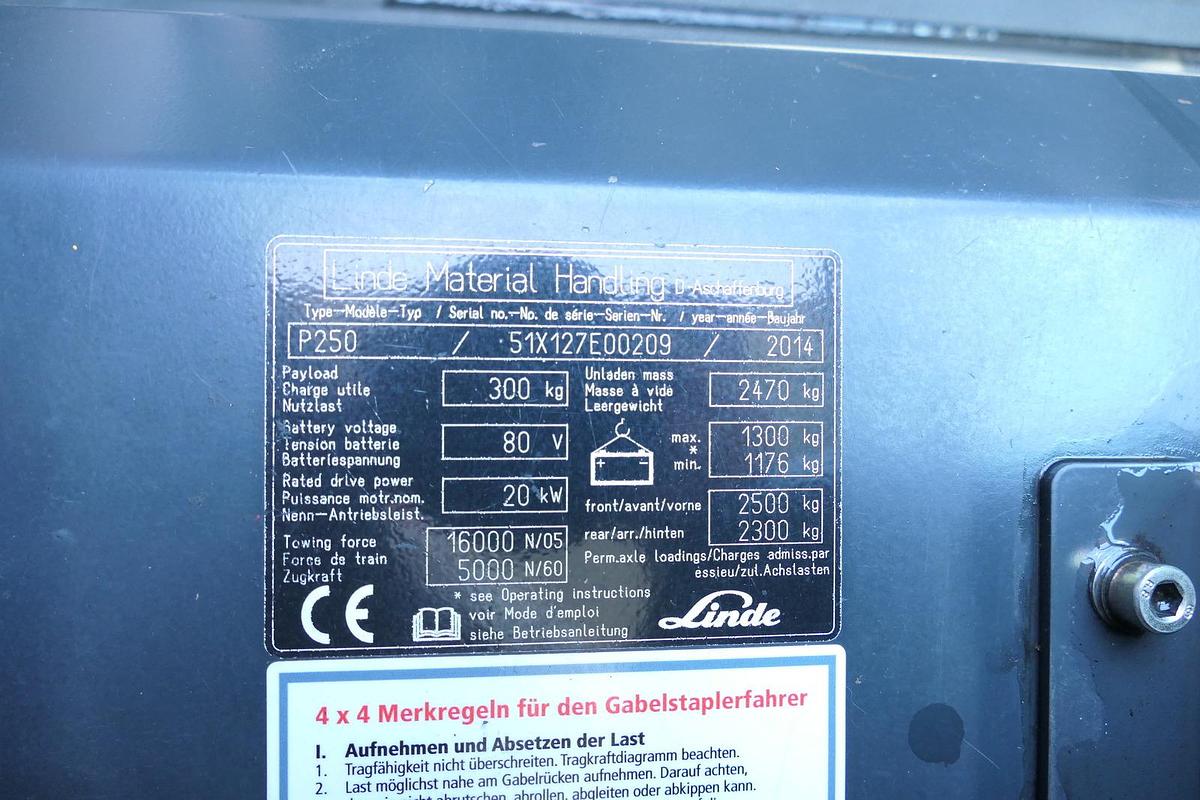 Gebraucht Linde P250 Schlepper AHK Batterie 24/2021 Schiebetüren