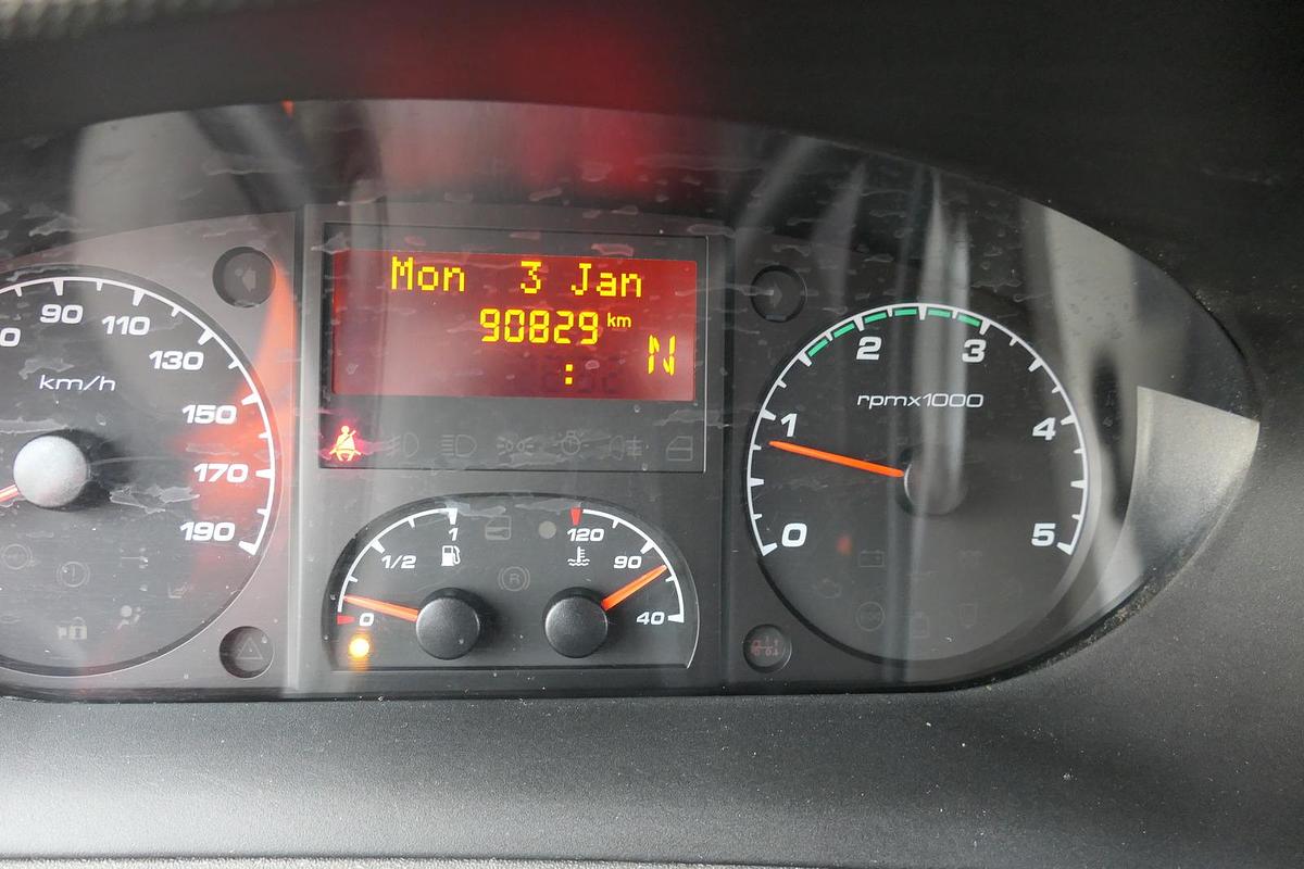 Gebraucht Iveco Daily 35 S11 C30C KURZ AUTOMATIK KAMERA Regale LUFT DURCHGANG EURO-5 CoC