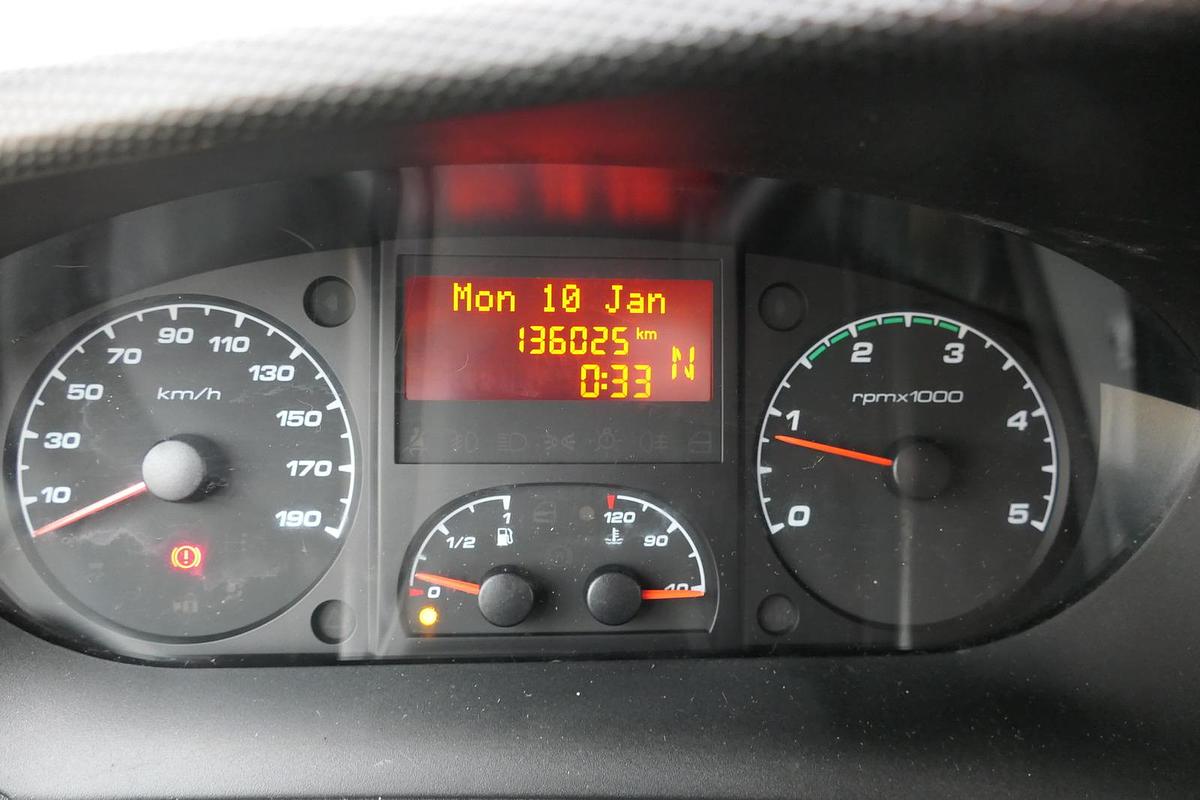 Gebraucht Iveco Daily 35 S11 C30C AUTOMATIK KAMERA Regale LUFT DURCHGANG EURO-5 CoC