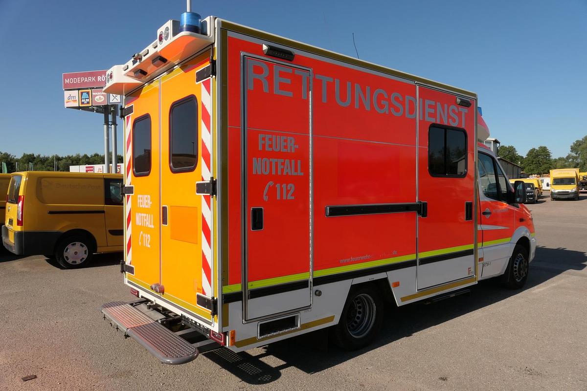 Gebraucht Mercedes-Benz Sprinter 519 CDI Klima Krankenwagen