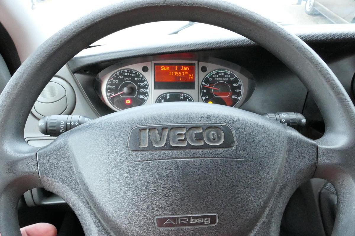 Gebraucht Iveco Daily 35 S11 C30C AUTOMATIK KAMERA MAXI Regale LUFT DURCHGANG