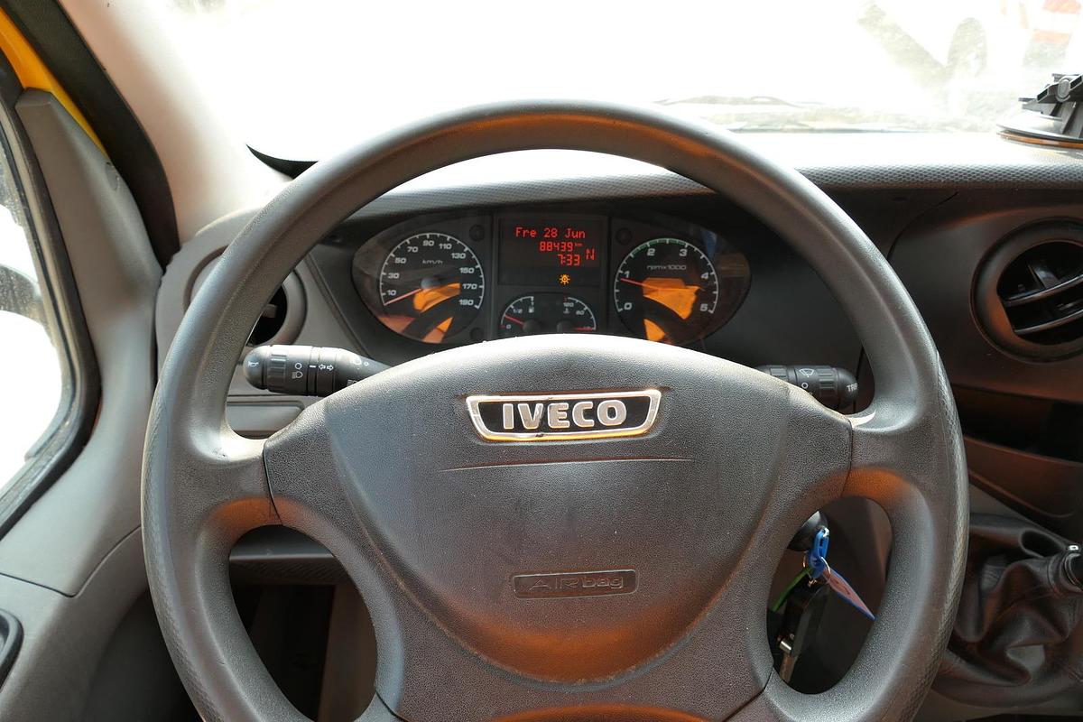 Gebraucht Iveco Daily 35 S11 C30C AUTOMATIK KAMERA MAXI Regale LUFT - EURO 5 - CoC