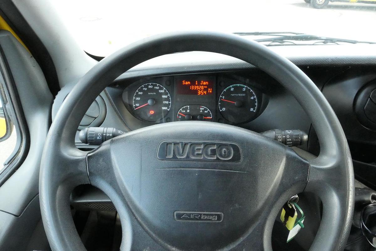 Gebraucht Iveco Daily 35 S11 C30C AUTOMATIK KAMERA MAXI KAMERA Regale LUFT - EURO 5 - CoC