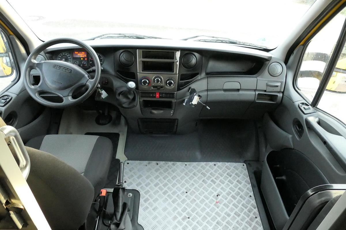 Gebraucht Iveco Daily 35 S11 C30C AUTOMATIK KAMERA MAXI KAMERA Regale LUFT - EURO 5 - CoC