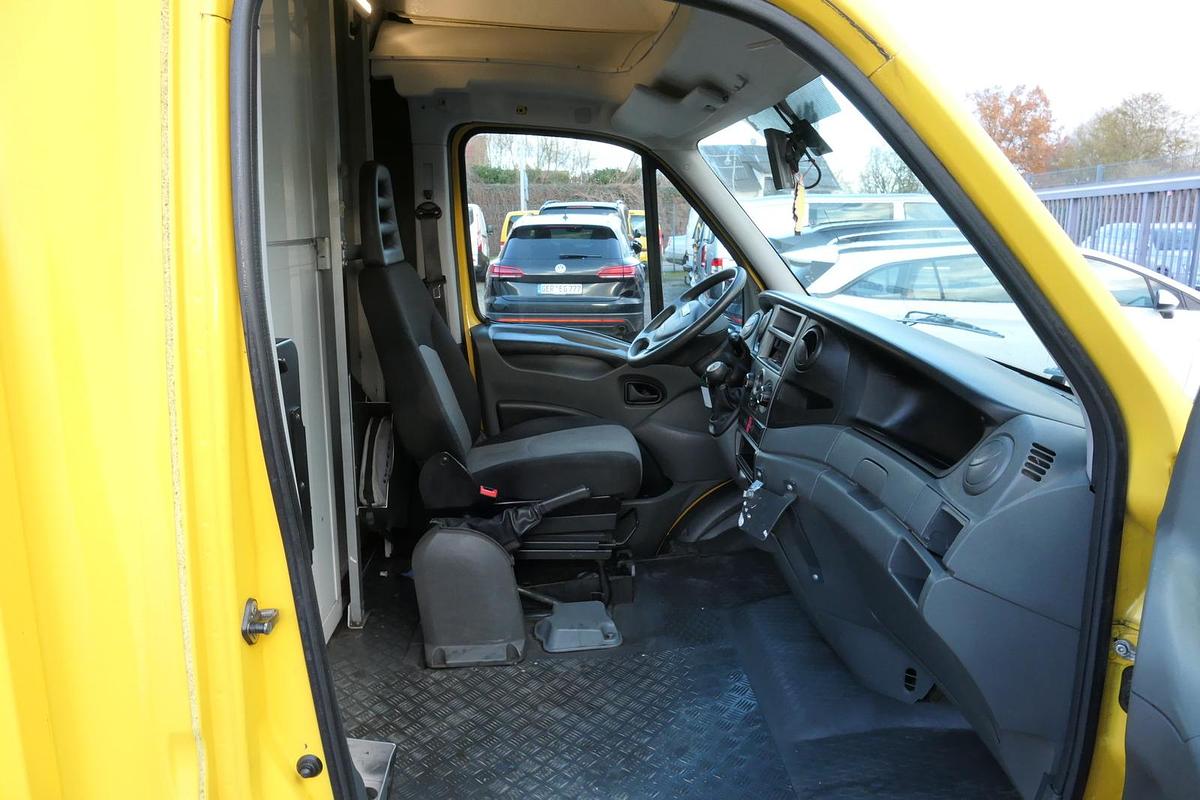 Gebraucht Iveco Daily 35 S11 C30C AUTOMATIK KAMERA Regale LUFT DURCHGANG EURO-5 CoC