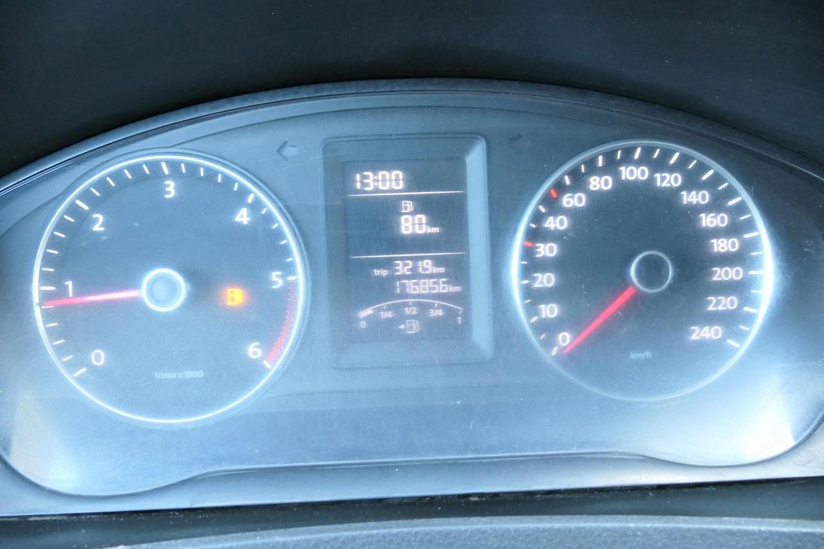 Gebraucht Volkswagen T5 Transporter 2.0 TDI PARKTRONIK EURO-5 2xSCHIEBETÜR CoC