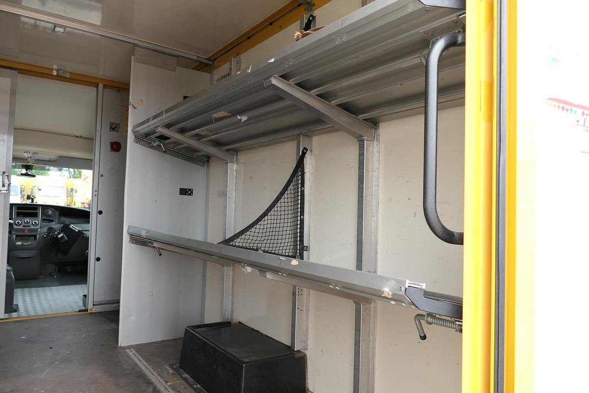 Gebraucht Iveco Daily 35 S11 C30C Kurz AUTOMATIK KAMERA Regale LUFT DURCHGANG EURO-5 CoC