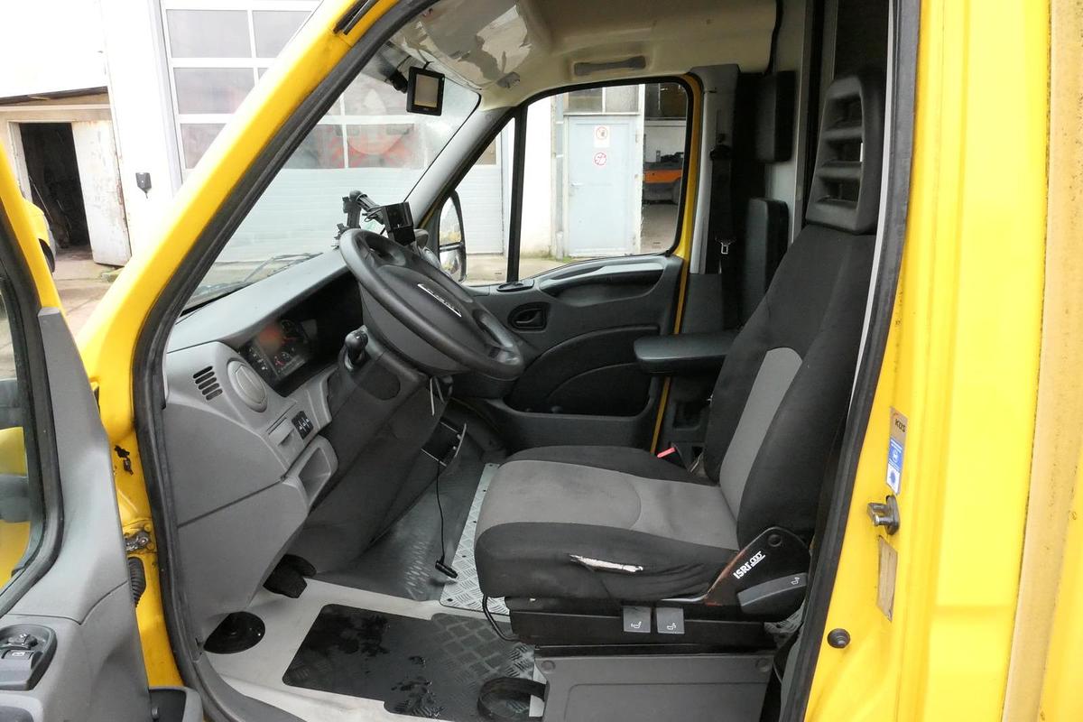 Gebraucht Iveco Daily 35 S11 C30C AUTOMATIK KAMERA MAXI KAMERA Regale LUFT - EURO 5 - CoC