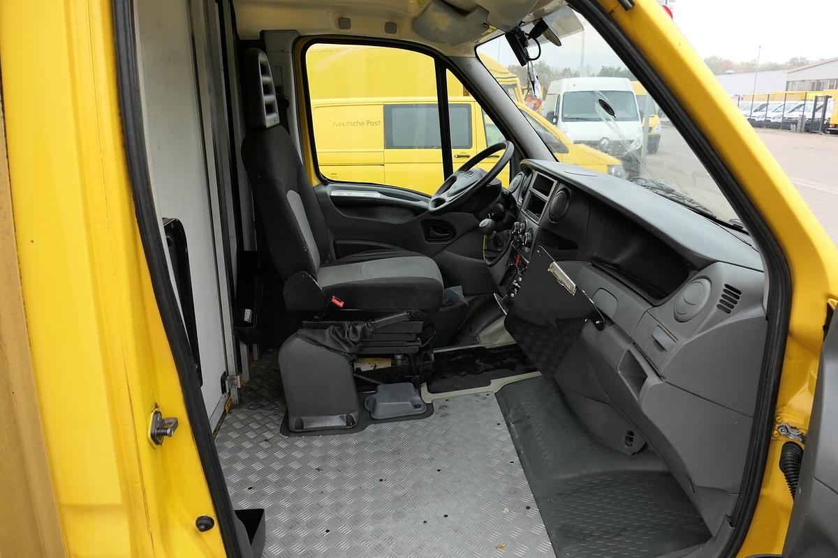 Gebraucht Iveco Daily 35 S11 C30C AUTOMATIK KAMERA Regale LUFT DURCHGANG EURO-5 CoC